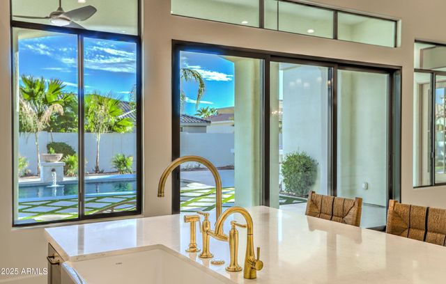 4401 E TAURUS Place, Chandler, AZ 85249