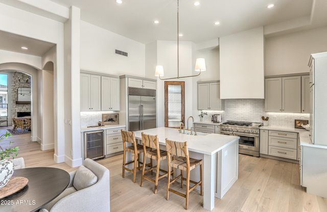 4401 E TAURUS Place, Chandler, AZ 85249