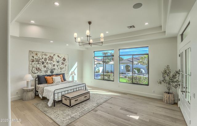 4401 E TAURUS Place, Chandler, AZ 85249