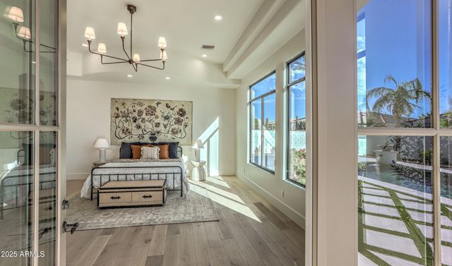 4401 E TAURUS Place, Chandler, AZ 85249