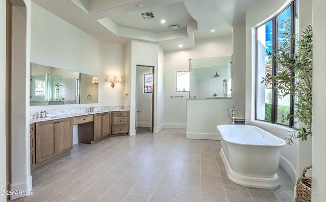 4401 E TAURUS Place, Chandler, AZ 85249