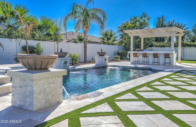 4401 E TAURUS Place, Chandler, AZ 85249