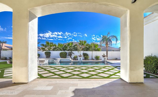 4401 E TAURUS Place, Chandler, AZ 85249