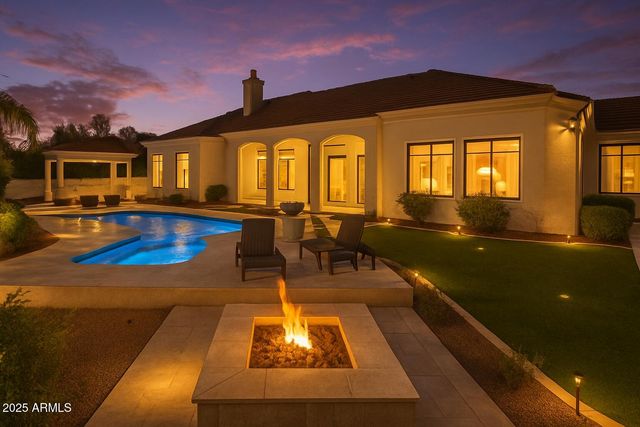 4401 E TAURUS Place, Chandler, AZ 85249