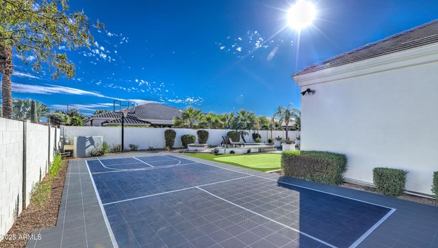 4401 E TAURUS Place, Chandler, AZ 85249