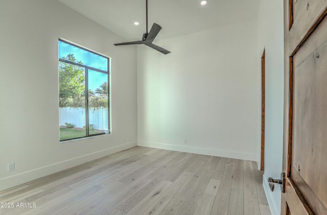 4401 E TAURUS Place, Chandler, AZ 85249