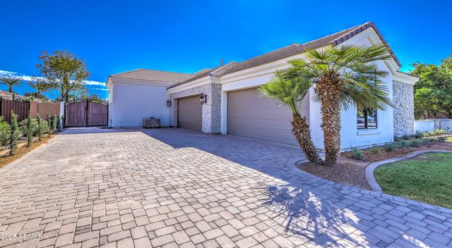 4401 E TAURUS Place, Chandler, AZ 85249