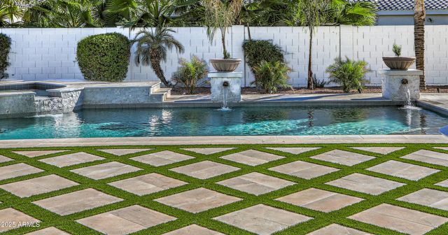 4401 E TAURUS Place, Chandler, AZ 85249