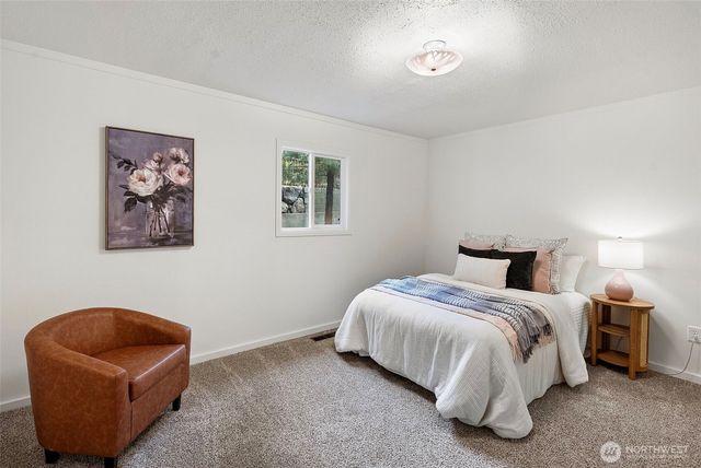 1145 Lower Marine Drive, Bremerton, WA 98312