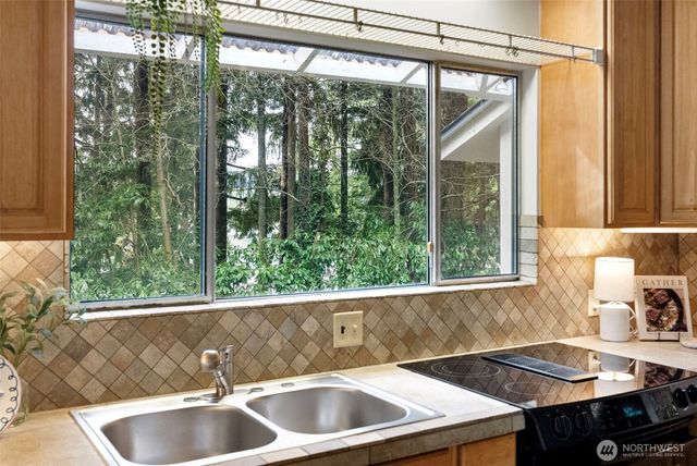 1145 Lower Marine Drive, Bremerton, WA 98312