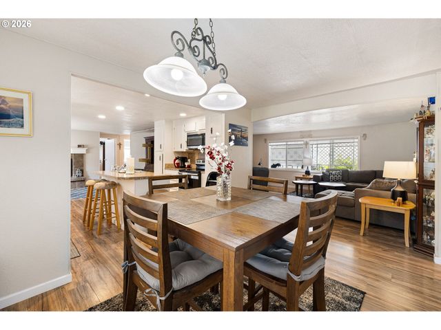 4800 BARGER Dr 39, Eugene, OR 97402