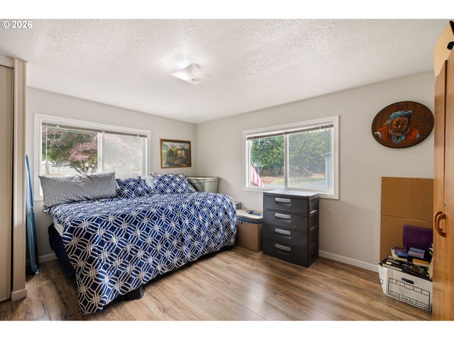 4800 BARGER Dr 39, Eugene, OR 97402