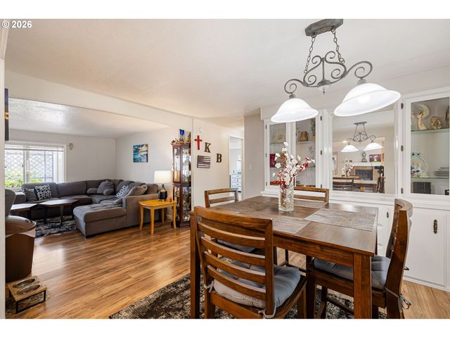 4800 BARGER Dr 39, Eugene, OR 97402