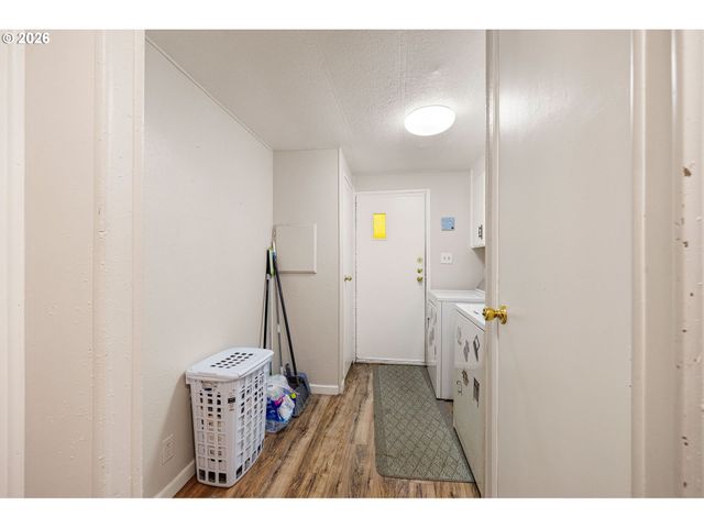4800 BARGER Dr 39, Eugene, OR 97402