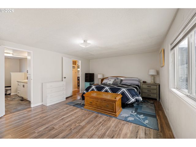 4800 BARGER Dr 39, Eugene, OR 97402