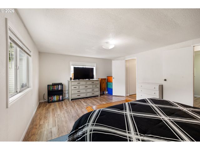 4800 BARGER Dr 39, Eugene, OR 97402