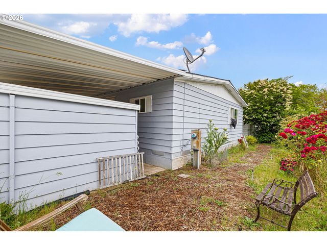 4800 BARGER Dr 39, Eugene, OR 97402