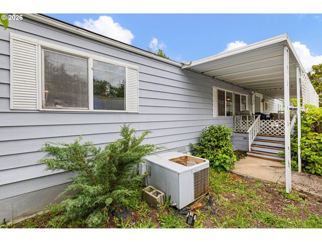4800 BARGER Dr 39, Eugene, OR 97402