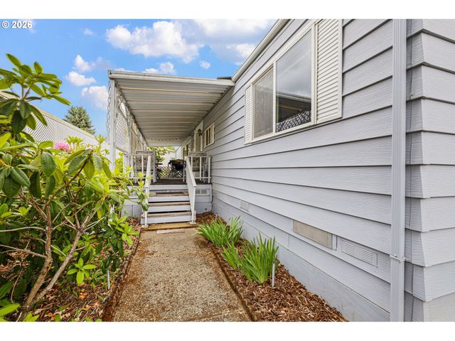 4800 BARGER Dr 39, Eugene, OR 97402