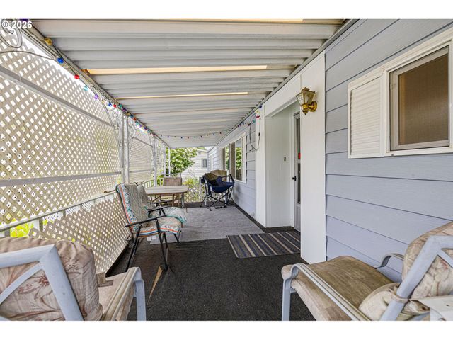 4800 BARGER Dr 39, Eugene, OR 97402