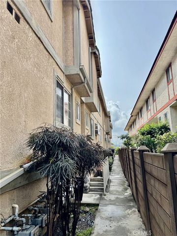 1820 Pepper Street E, Alhambra, CA 91801