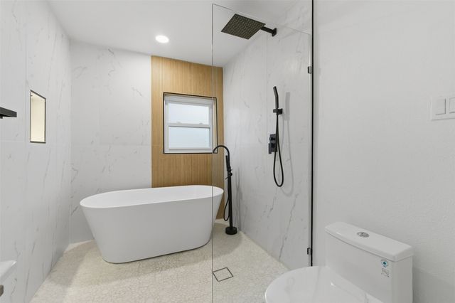 617 Ouida Street, Grand Prairie, TX 75051