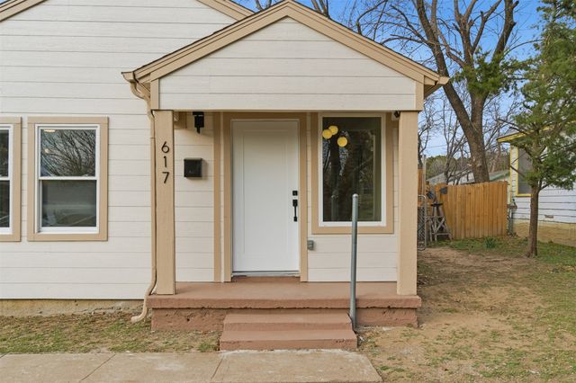 617 Ouida Street, Grand Prairie, TX 75051