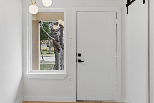 617 Ouida Street, Grand Prairie, TX 75051