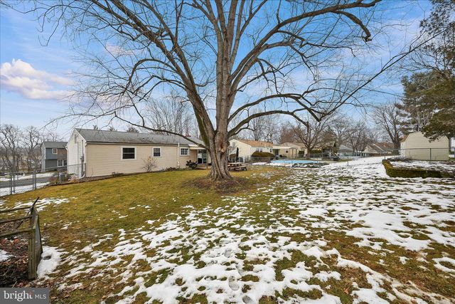 2619 N ROSEGARDEN BOULEVARD, Mechanicsburg, PA 17055