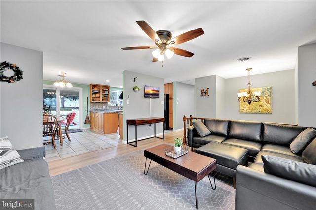 2619 N ROSEGARDEN BOULEVARD, Mechanicsburg, PA 17055