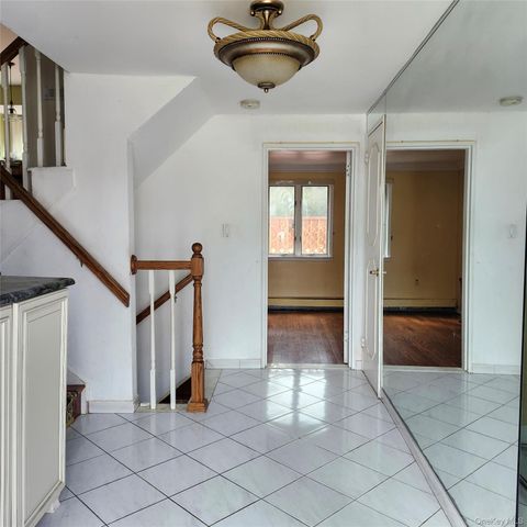 43 Forest Drive, Jericho, NY 11753