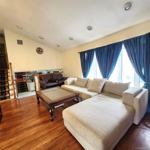 43 Forest Drive, Jericho, NY 11753