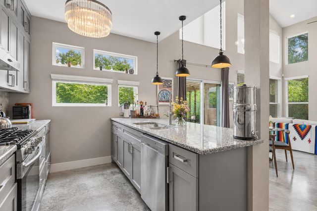 1800 WEBBERVILLE RD B, Austin, TX 78721