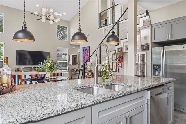 1800 WEBBERVILLE RD B, Austin, TX 78721