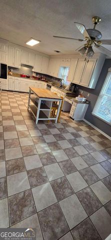 2127 Amherst Trail SE, Conyers, GA 30094