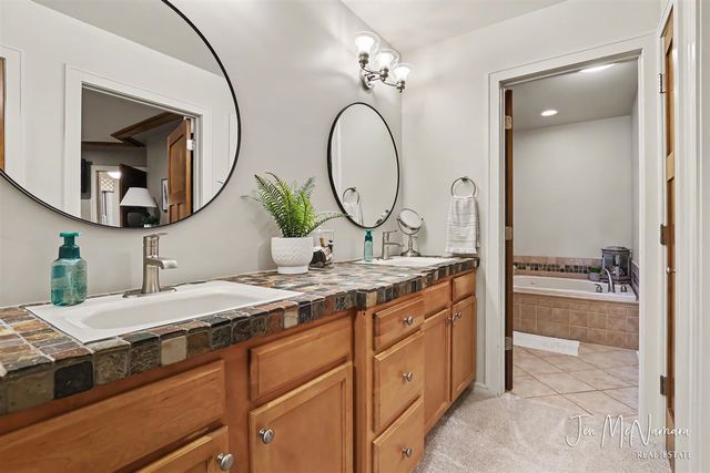 3701 Webber Pines Drive, Grand Rapids, MI 49525