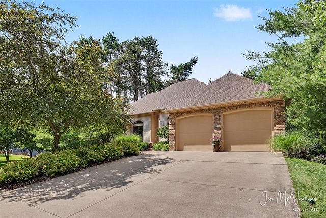 3701 Webber Pines Drive, Grand Rapids, MI 49525