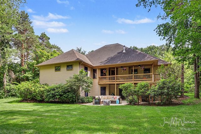 3701 Webber Pines Drive, Grand Rapids, MI 49525
