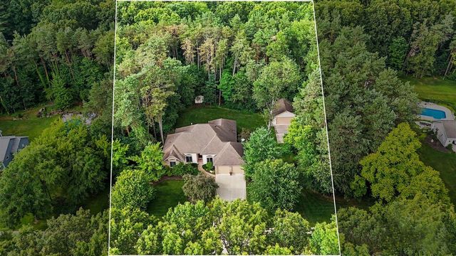 3701 Webber Pines Drive, Grand Rapids, MI 49525