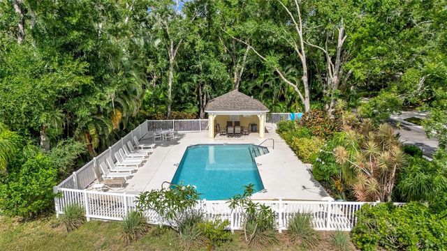 139 TALL TREES COURT, Sarasota, FL 34232