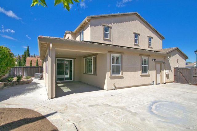 7012 Cardinal Ct, Vacaville, CA 95687