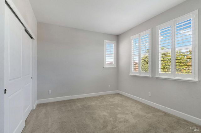 7012 Cardinal Ct, Vacaville, CA 95687