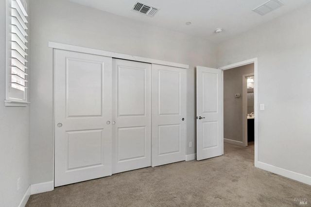 7012 Cardinal Ct, Vacaville, CA 95687