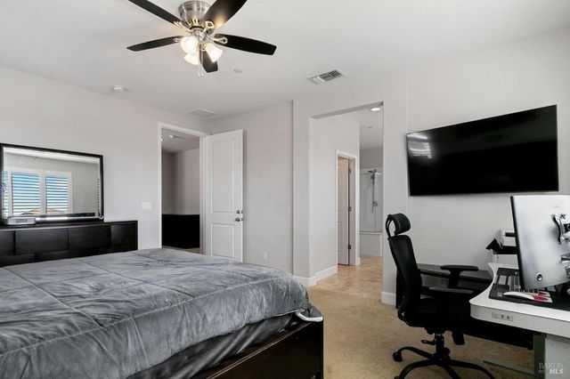 7012 Cardinal Ct, Vacaville, CA 95687