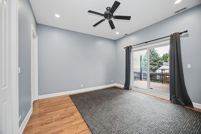 2920 N Damen Avenue 2, Chicago, IL 60618