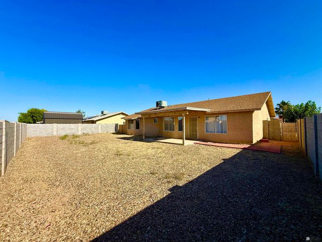 6263 E 42 St, Yuma, AZ 85365
