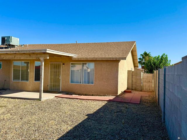 6263 E 42 St, Yuma, AZ 85365