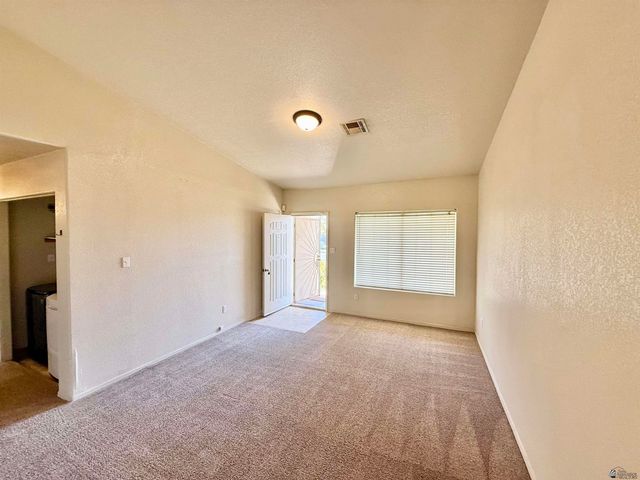 6263 E 42 St, Yuma, AZ 85365