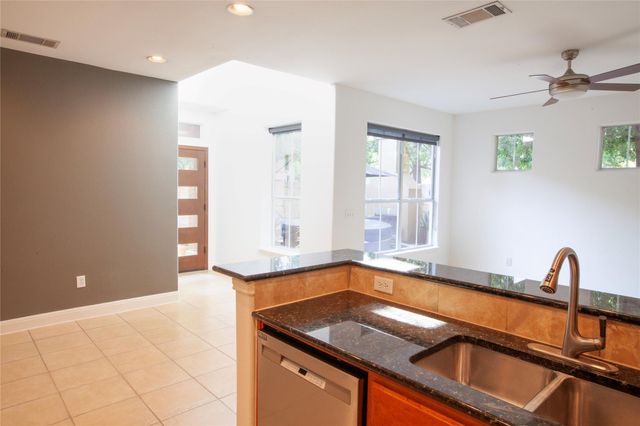 3406 Menchaca RD 28, Austin, TX 78704