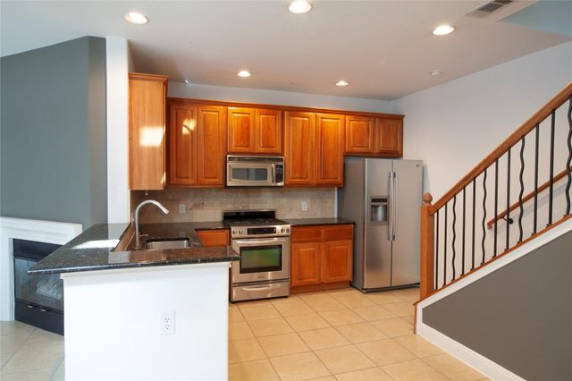 3406 Menchaca RD 28, Austin, TX 78704